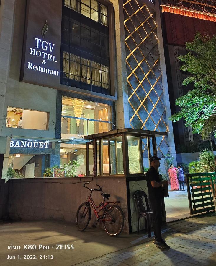 Tgv Hotel Ahmedabad Exterior foto